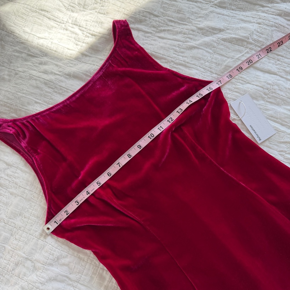 Reformation Brisbane Velvet Dress in Rhubarb Mini Cocktail Pink 6 NWT - Picture 6 of 12